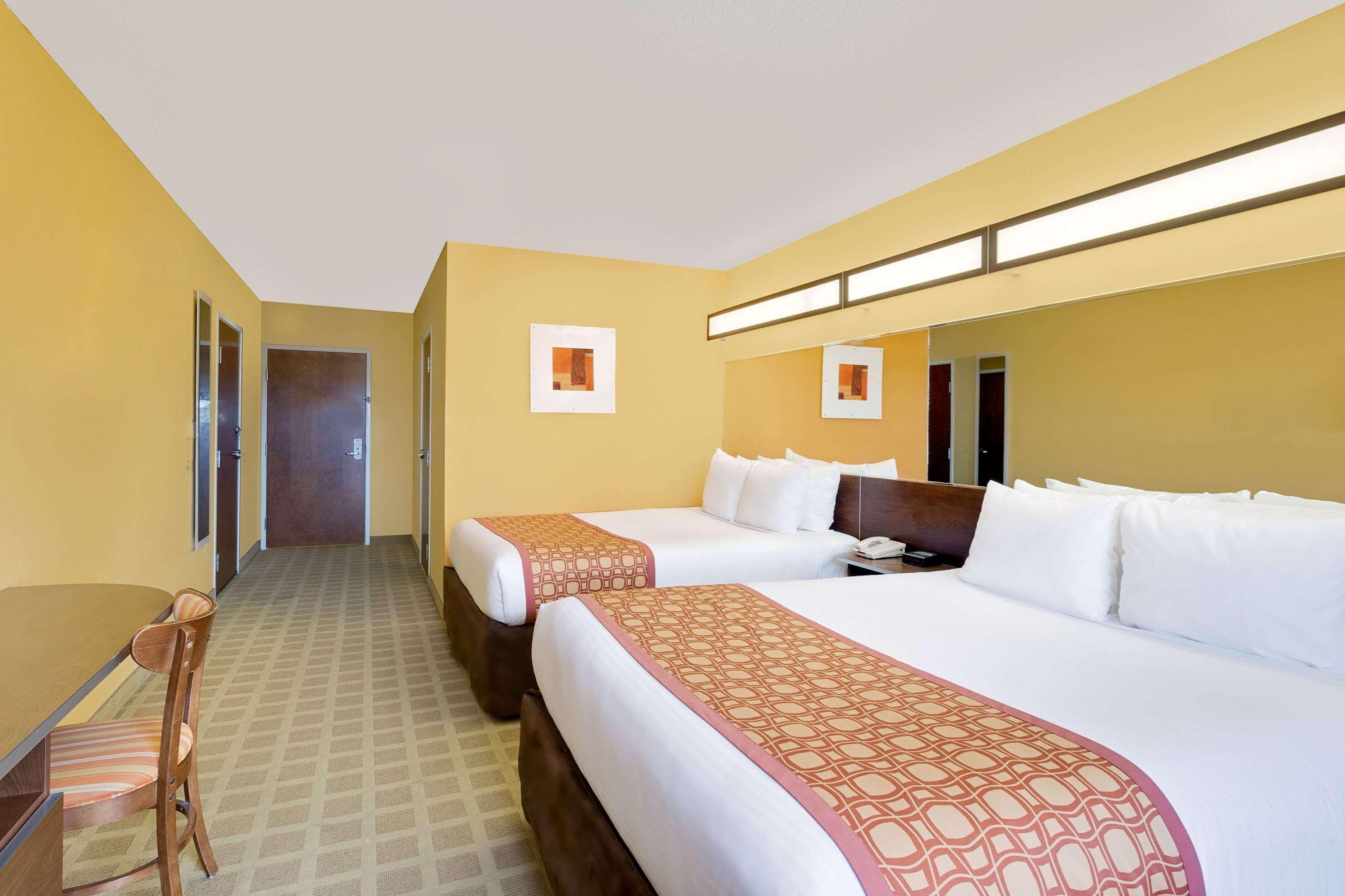 Microtel Inn & Suites By Wyndham Princeton Buitenkant foto